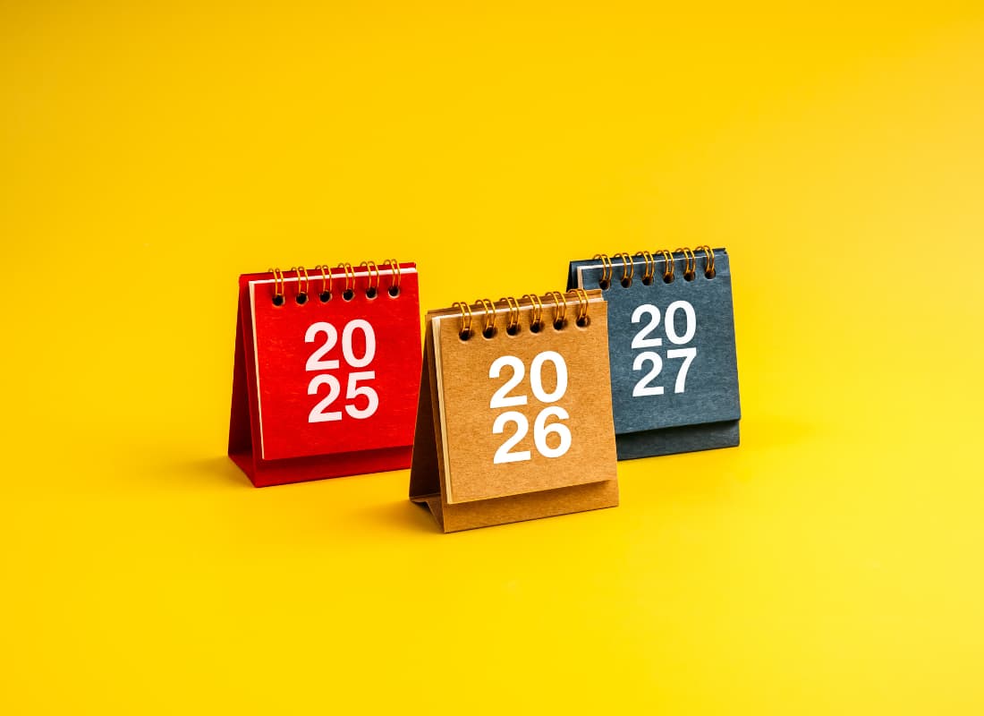 Medical school application timeline showing AMCAS opening, early June submission, verification period, and secondary season